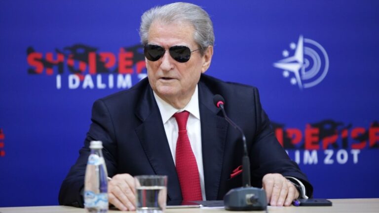 Paro Laçi: Berisha dha urdhër për të vrarë Ambasadoren Amerikane…kemi qëllura makinën