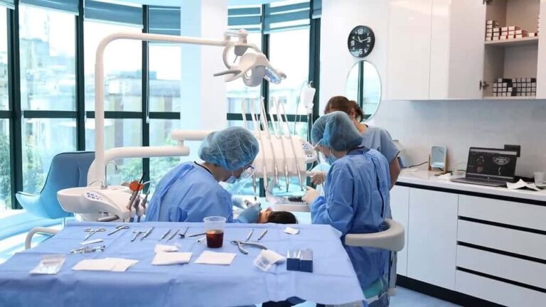 Alarmi i italianëve për turizmin dentar: Shqipëria po na kafshon një treg 10 miliardë euro