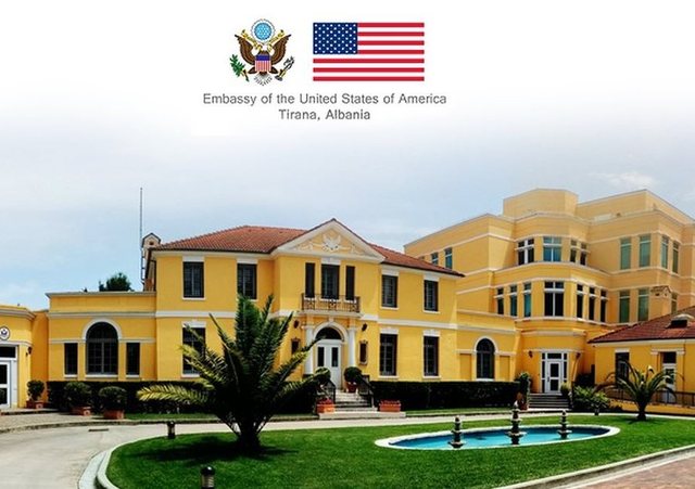 Rrezik! Ambasada e SHBA në Tiranë: Ja lokalet ku shtetasit amerikanë nuk duhet të shkojnë!