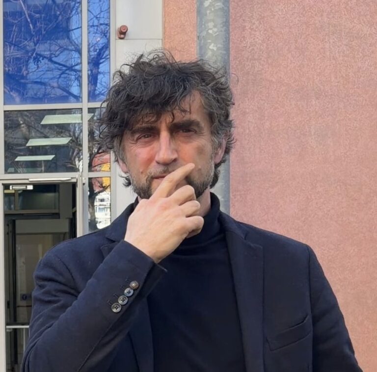 Reni Ashiku irritohet me kamerat: Shifemi nesër…! I dyshuari për sekser në AZHBR thirret në SPAK