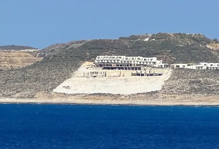 Greqia nis luftën kundër korporatave që po rrëmbejnë turizmin duke përzënë banorët