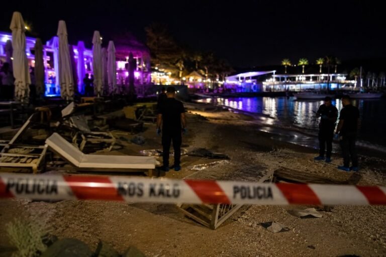 “I vendosa një bluzë te plaga”, dëshmia e mikut të turistit: Thikën e nxorri Soktari me flokë të gjata “I vendosa një bluzë te plaga”, dëshmia e mikut të turistit: Thikën e nxorri Soktari me flokë të gjata