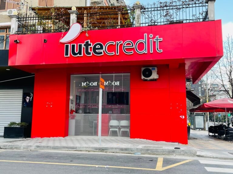 IuteCredit rrit borxhin në tregjet europiane: 140 milionë euro të reja me interes IuteCredit rrit borxhin në tregjet europiane: 140 milionë euro të reja me interes
