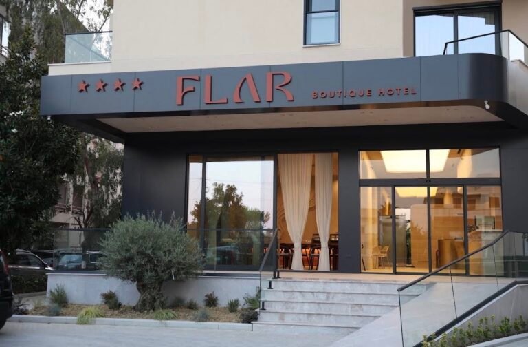 Si u rrah kamarieri te Flar Boutique Hotel në Golem! Pronarët nuk i dhanë rrogën Si u rrah kamarieri te Flar Boutique Hotel në Golem! Pronarët nuk i dhanë rrogën