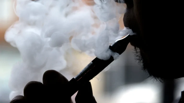 BE nis hetim ndaj Philip Morris dhe IQOS, takime sekrete dhe presion mbi politikat BE nis hetim ndaj Philip Morris dhe IQOS, takime sekrete dhe presion mbi politikat
