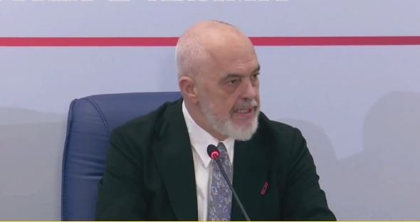 Rama paralajmëron ndalimin e rrjeteve sociale për fëmijët deri 16 vjeç Rama