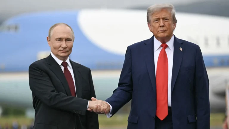 Trump gjen shpëtim tek Putin: Mbi 4.8 milionë ton naftë ruse gradualisht në treg Trump gjen shpëtim tek Putin: Mbi 4.8 milionë ton naftë ruse gradualisht në treg